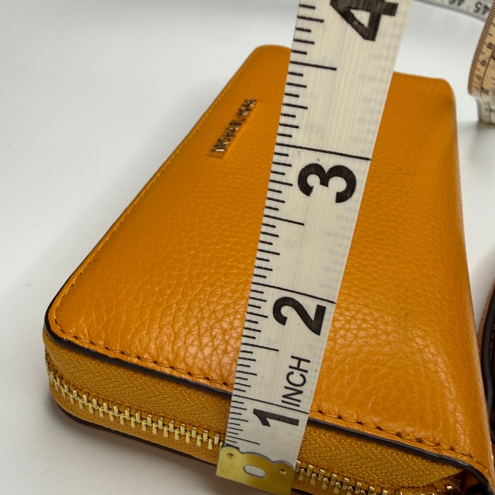Michael Kors - Jet Set Large Wallet - Picture 9 of 9